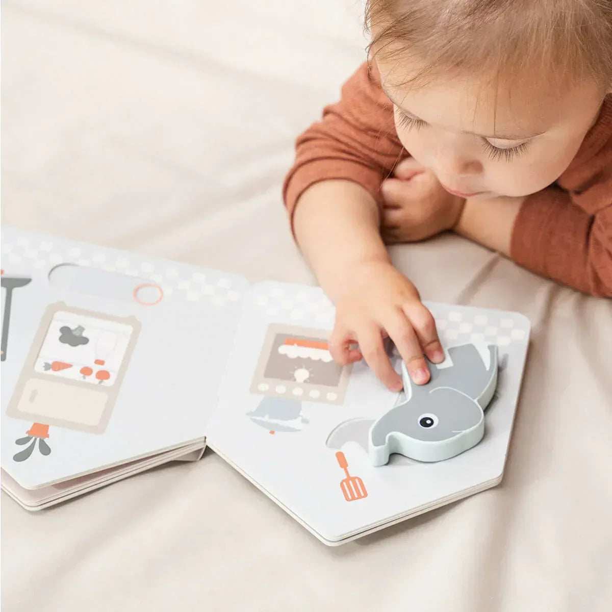 Done by Deer® Elphee's home board book Deer Friends - Image 8