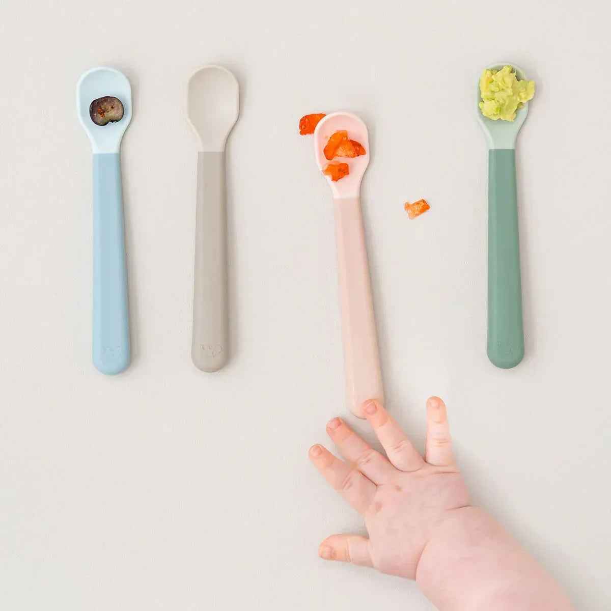 Done by Deer® Foodie Easy-grip Baby Spoon 3-pack Sand - Image 4