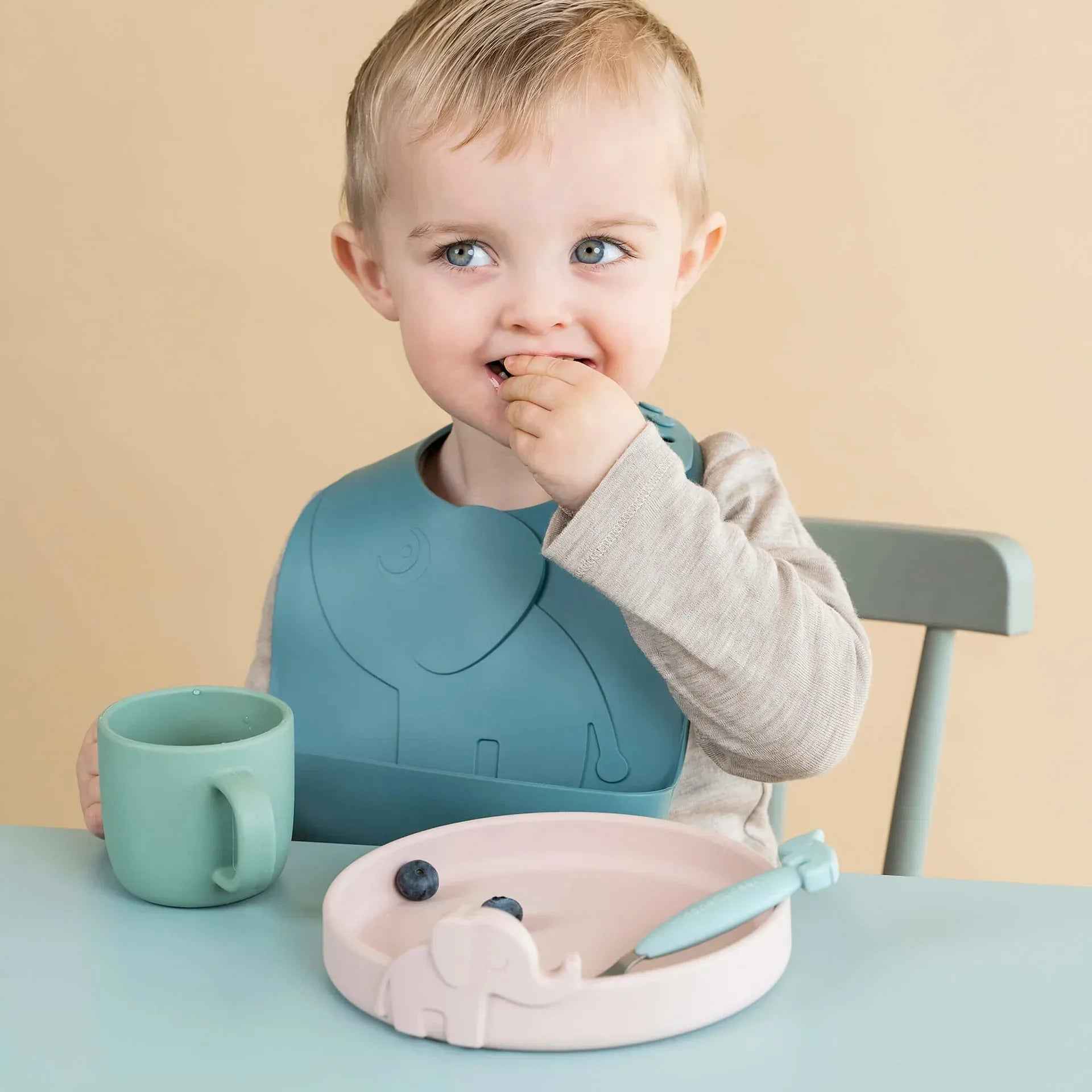 Done by Deer® Peekaboo Bib 2-pack Elphee Blue - Image 2