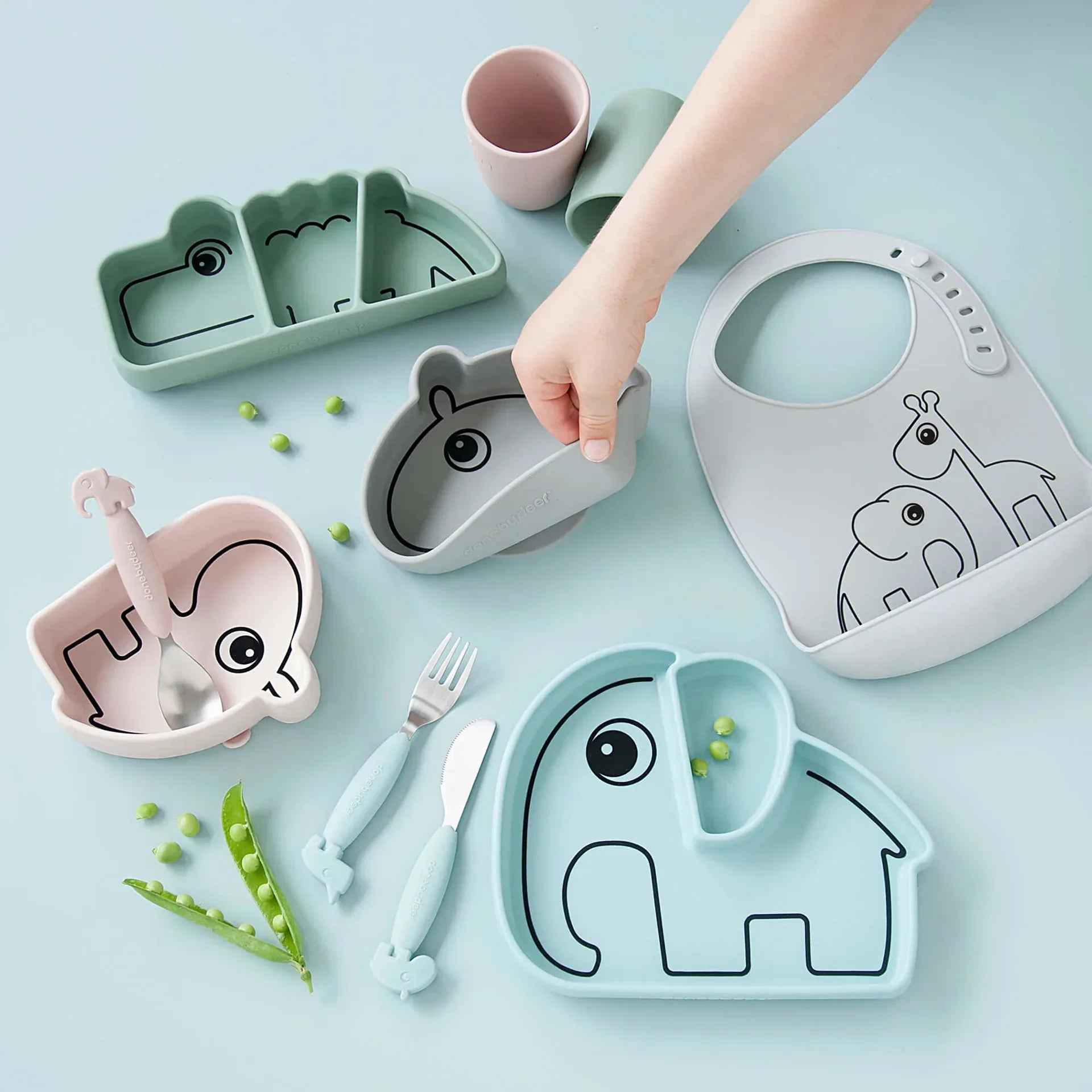 Done by Deer® Silicone Stick&Stay snack plate Croco Green - Image 4