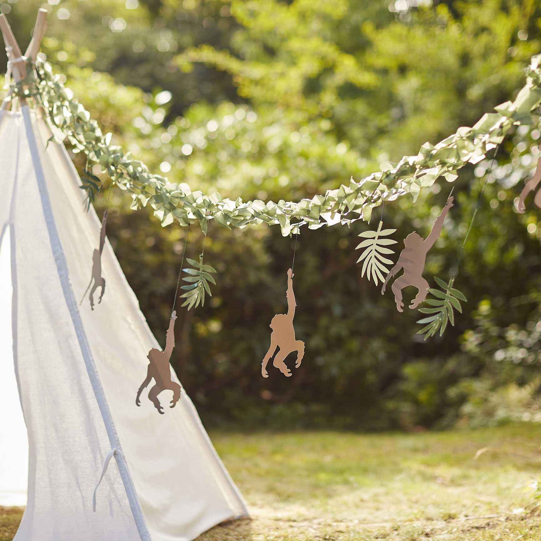 Ginger Ray® Monkey & Leaf Jungle Bunting Backdrop