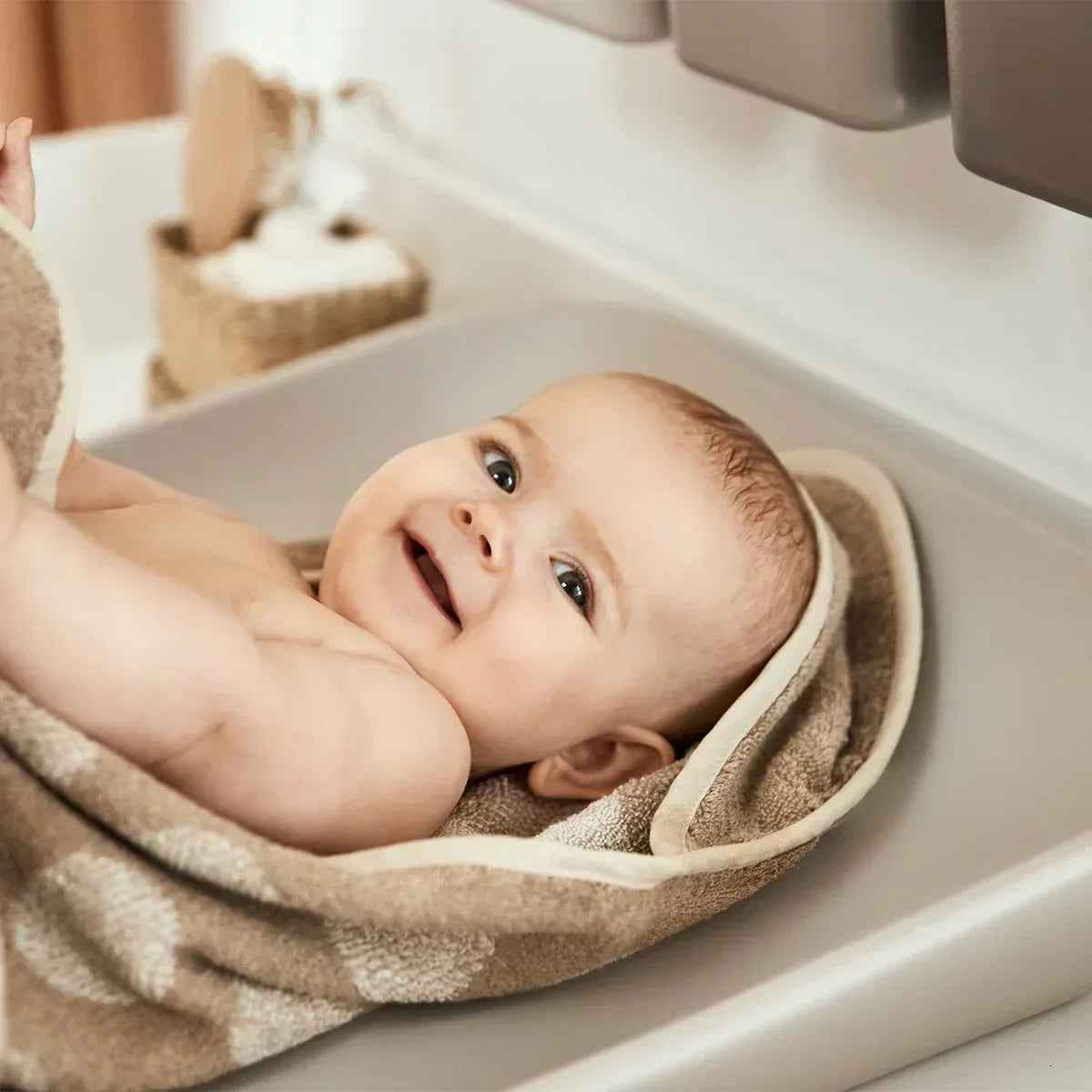 Leander® Changing Matty Cappuccino - Image 9