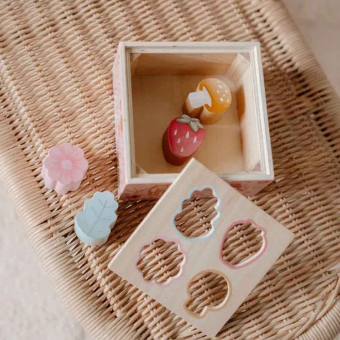 Little Dutch® Shape Sorter Fairy Garden  - Image 5
