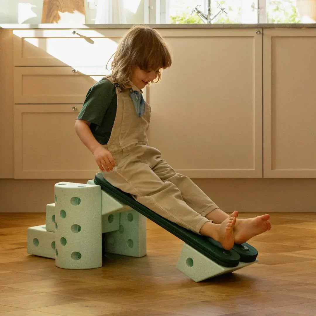 Modu® Balance Beams 2 pcs Forest Green - Image 4