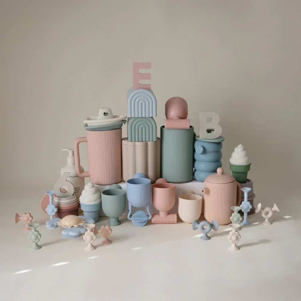 Mushie® Bath Toy Pour and Play - Image 6
