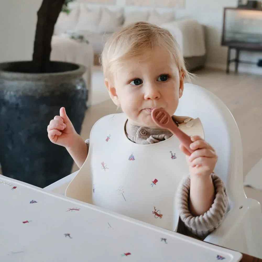 Mushie® First Feeding Baby Spoons 2-Pack Blush/Shifting Sand - Image 3