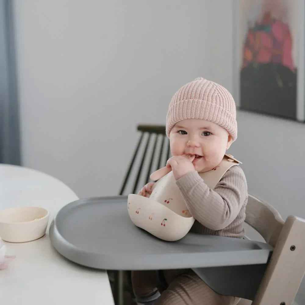 Mushie® First Feeding Baby Spoons 2-Pack Cambridge Blue/Shifting Sand - Image 3