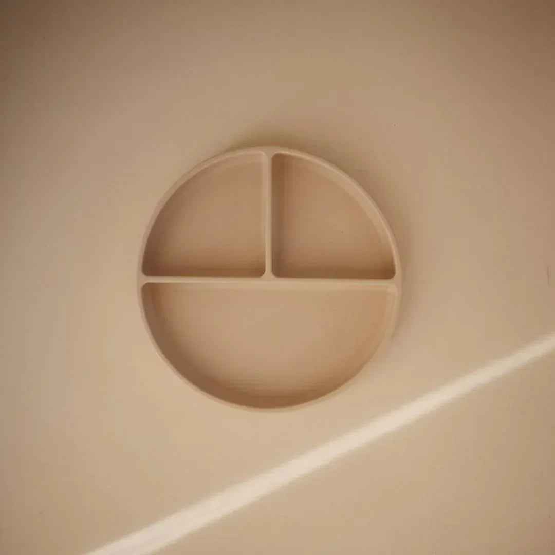 Mushie® Silicone divided suction plate Shifting Sand - Image 3