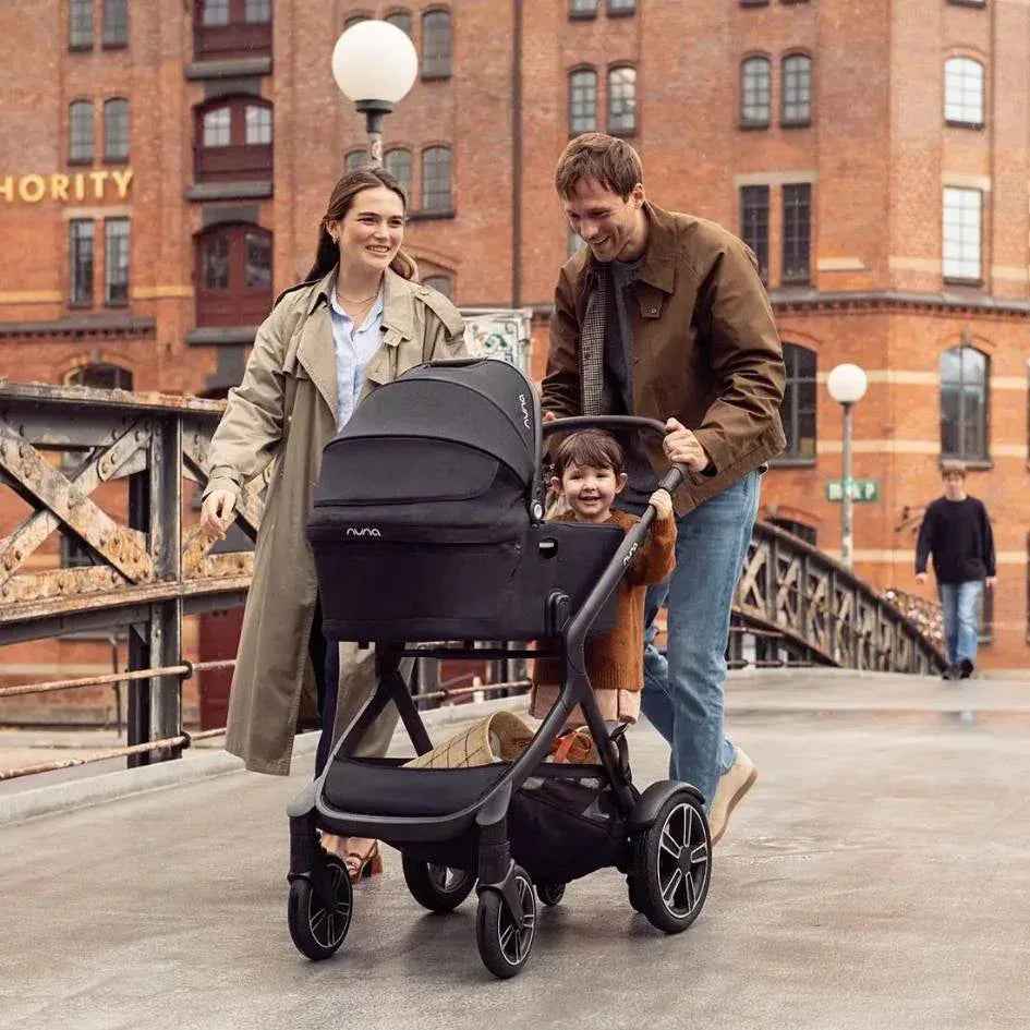 Nuna® Carry Cot Demi™ Next Caviar - Image 13