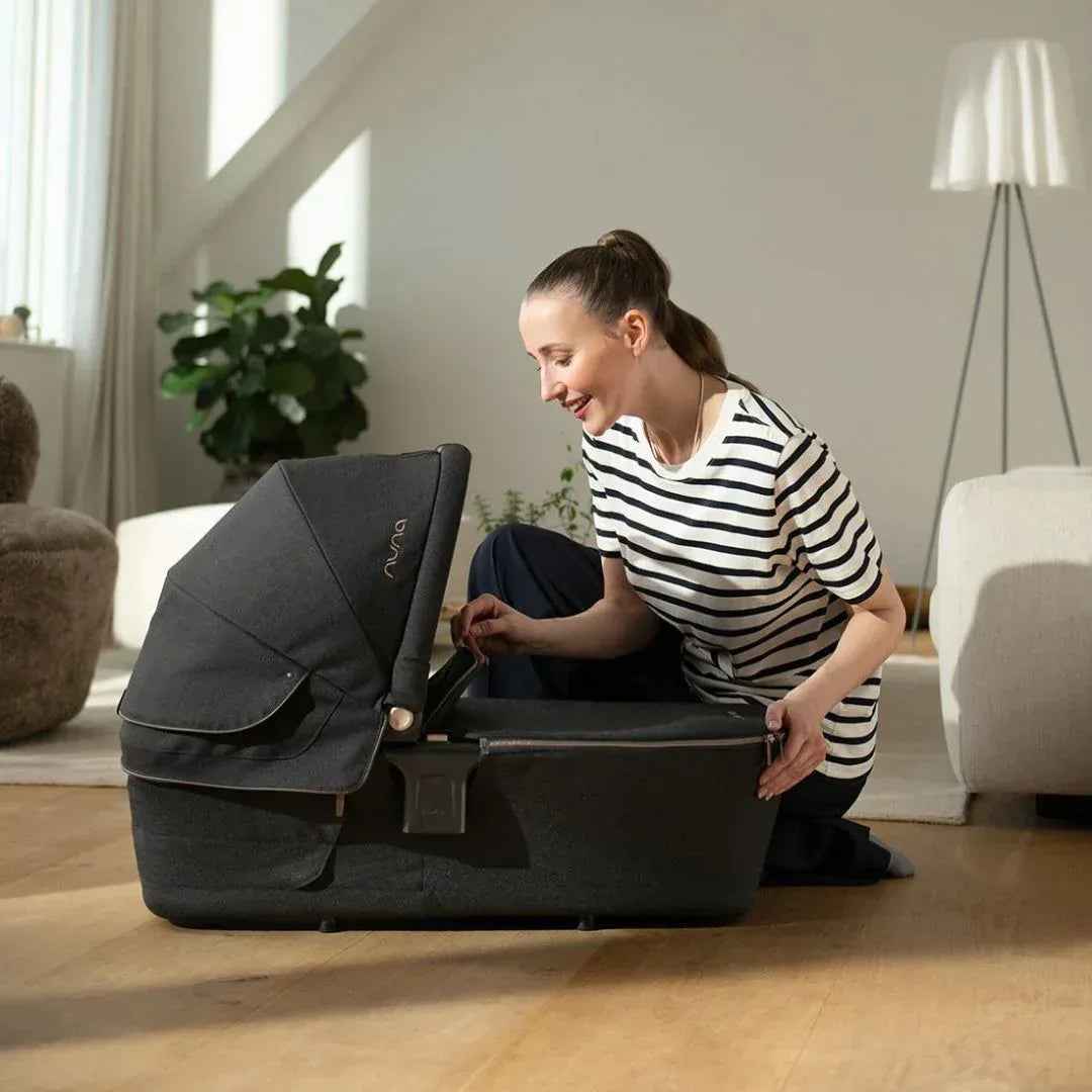 Nuna® Lytl™ Carrycot Pistachio - Image 6